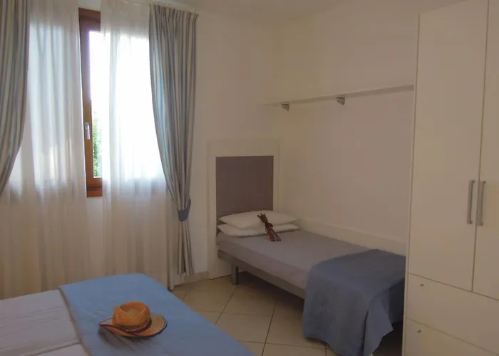 Cozy With Swimming Pool Bibione