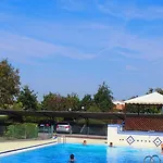 Cozy With Swimming Pool Apartman *